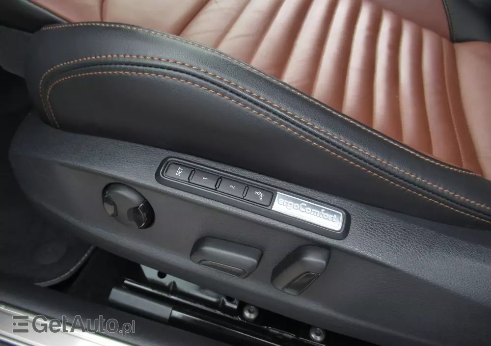 VOLKSWAGEN Passat 2.0 TSI Elegance DSG