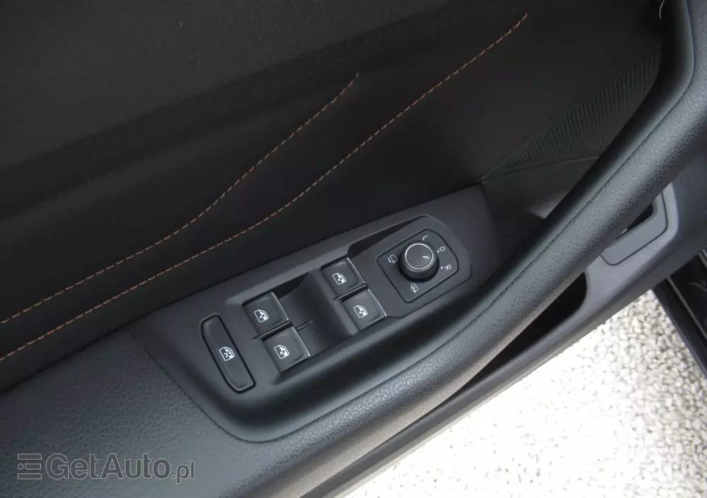 VOLKSWAGEN Passat 2.0 TSI Elegance DSG