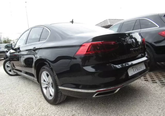 VOLKSWAGEN Passat 2.0 TSI Elegance DSG