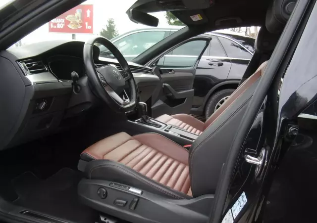 VOLKSWAGEN Passat 2.0 TSI Elegance DSG