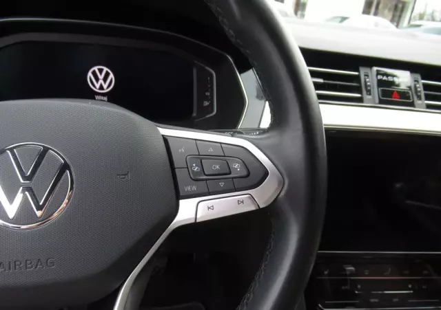 VOLKSWAGEN Passat 2.0 TSI Elegance DSG