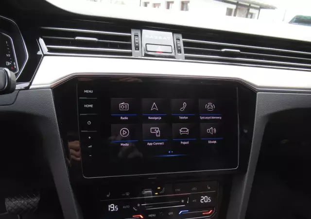 VOLKSWAGEN Passat 2.0 TSI Elegance DSG