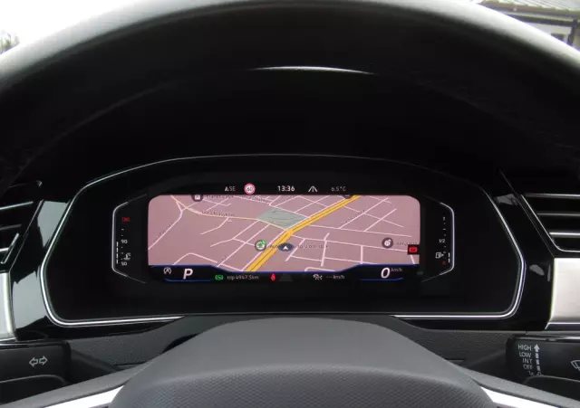 VOLKSWAGEN Passat 2.0 TSI Elegance DSG