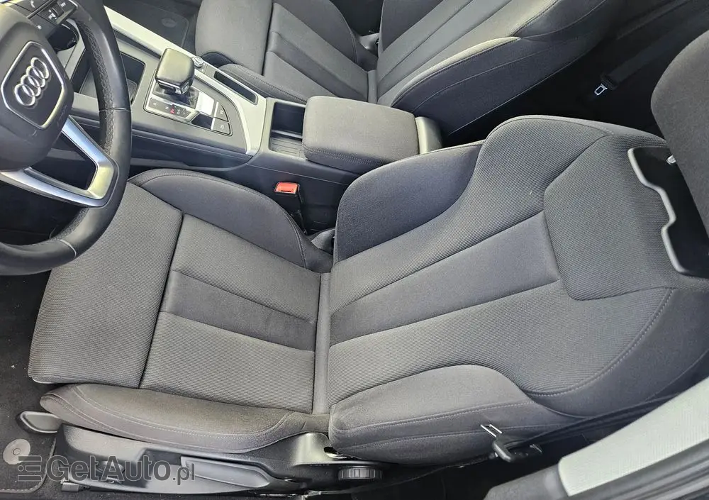 AUDI A4 Avant 40 TFSI S tronic S line