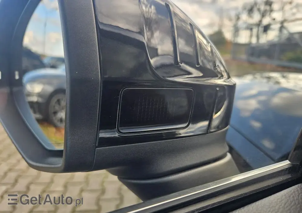 AUDI A4 Avant 40 TFSI S tronic S line