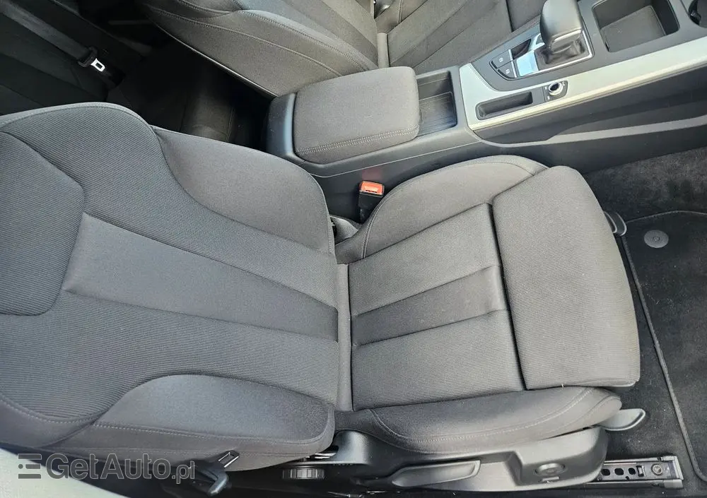 AUDI A4 Avant 40 TFSI S tronic S line