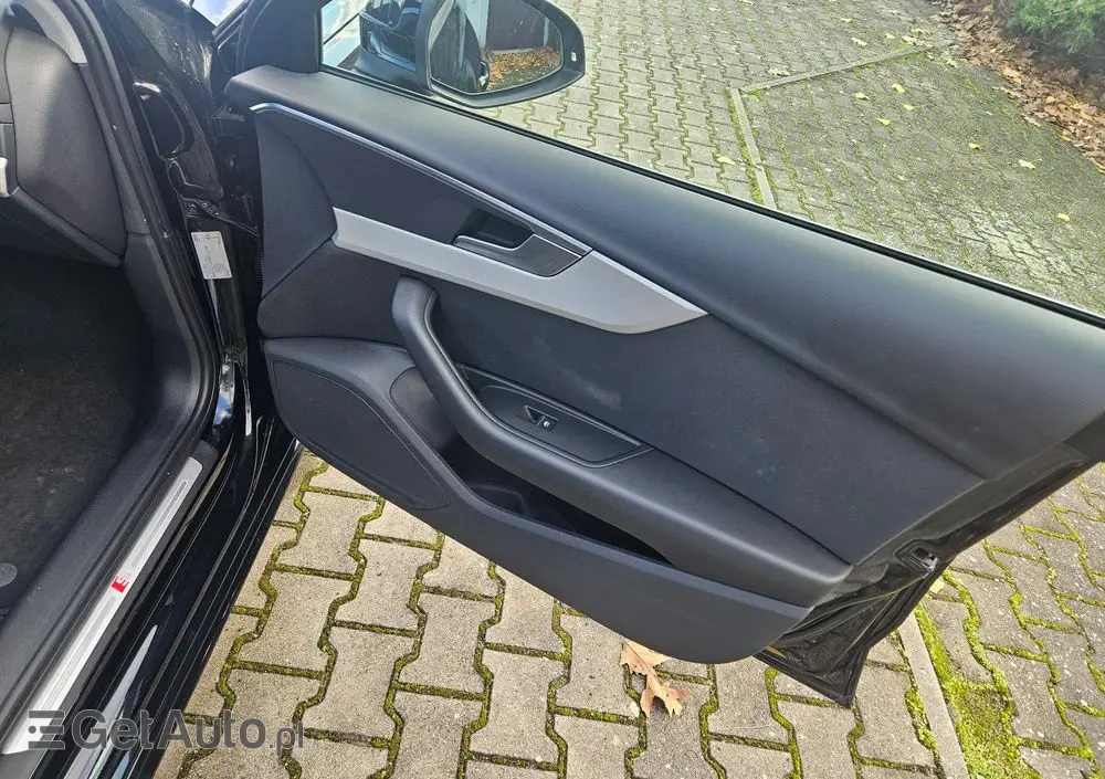 AUDI A4 Avant 40 TFSI S tronic S line