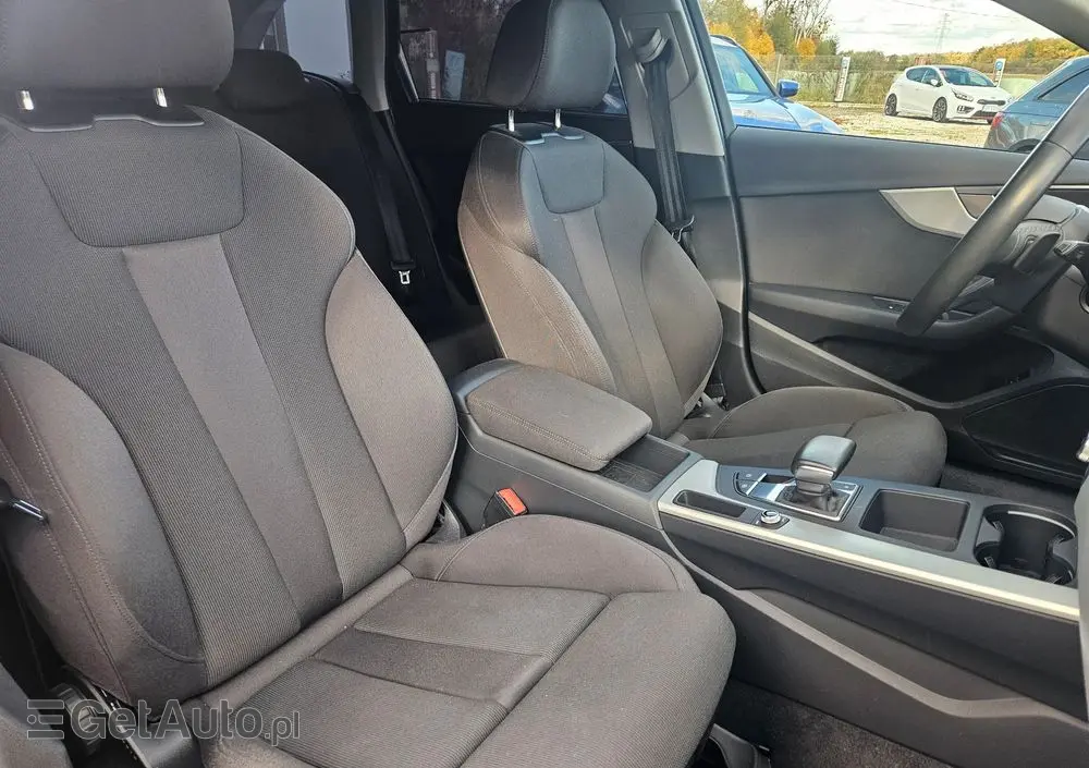 AUDI A4 Avant 40 TFSI S tronic S line