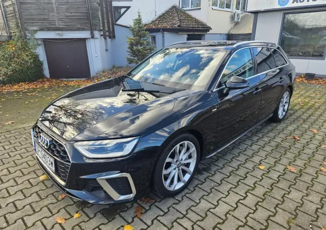 AUDI A4 Avant 40 TFSI S tronic S line