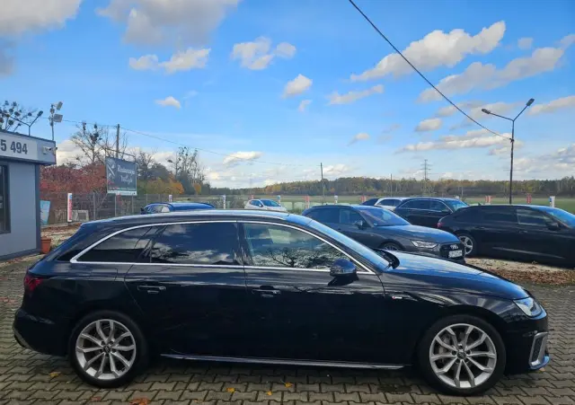 AUDI A4 Avant 40 TFSI S tronic S line