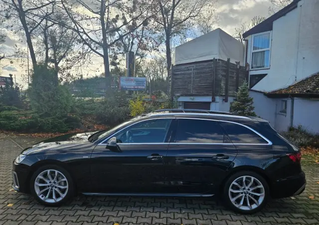 AUDI A4 Avant 40 TFSI S tronic S line