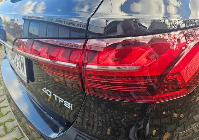 AUDI A4 Avant 40 TFSI S tronic S line