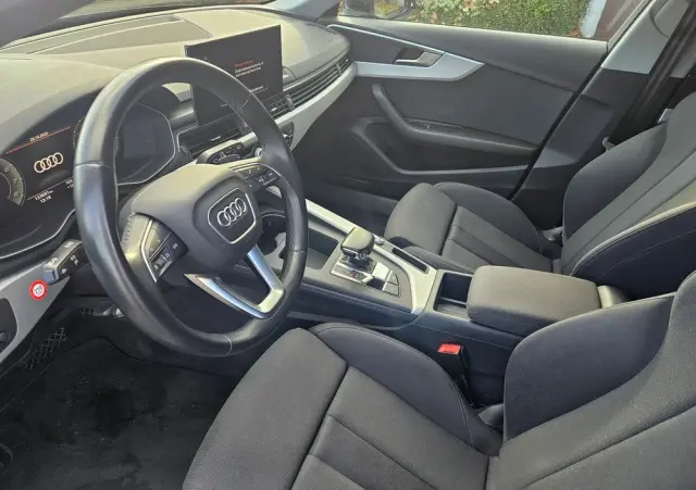 AUDI A4 Avant 40 TFSI S tronic S line