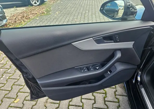 AUDI A4 Avant 40 TFSI S tronic S line