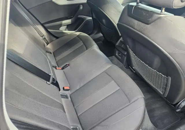 AUDI A4 Avant 40 TFSI S tronic S line