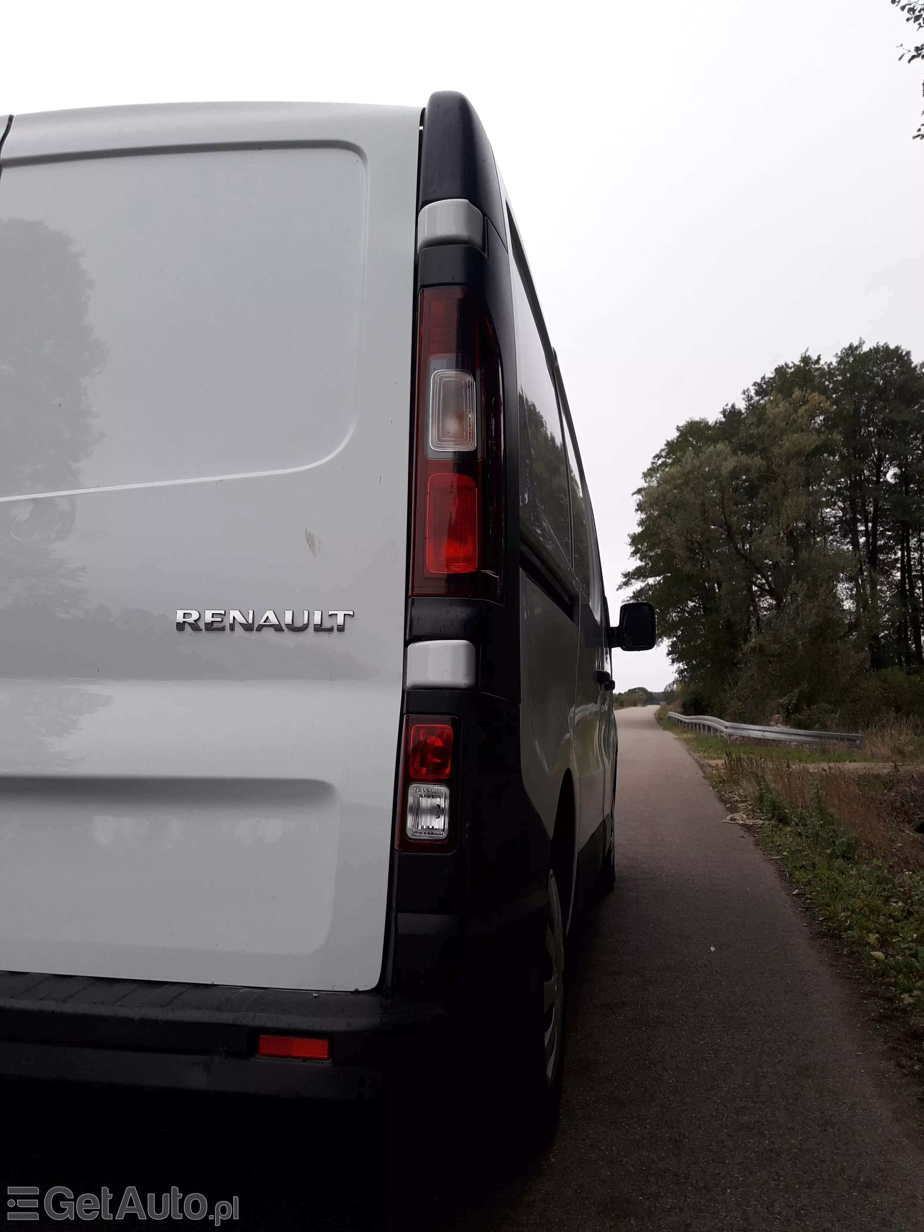 RENAULT Trafic 