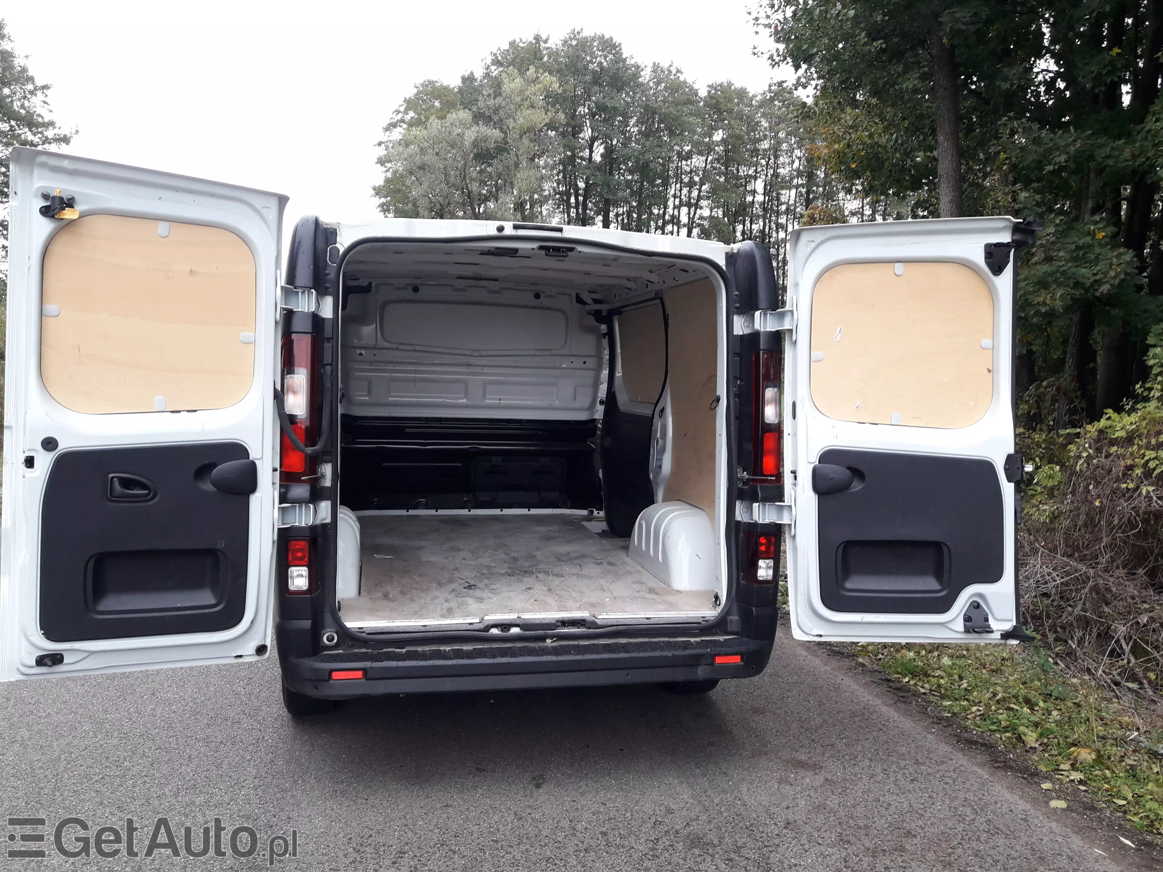 RENAULT Trafic 
