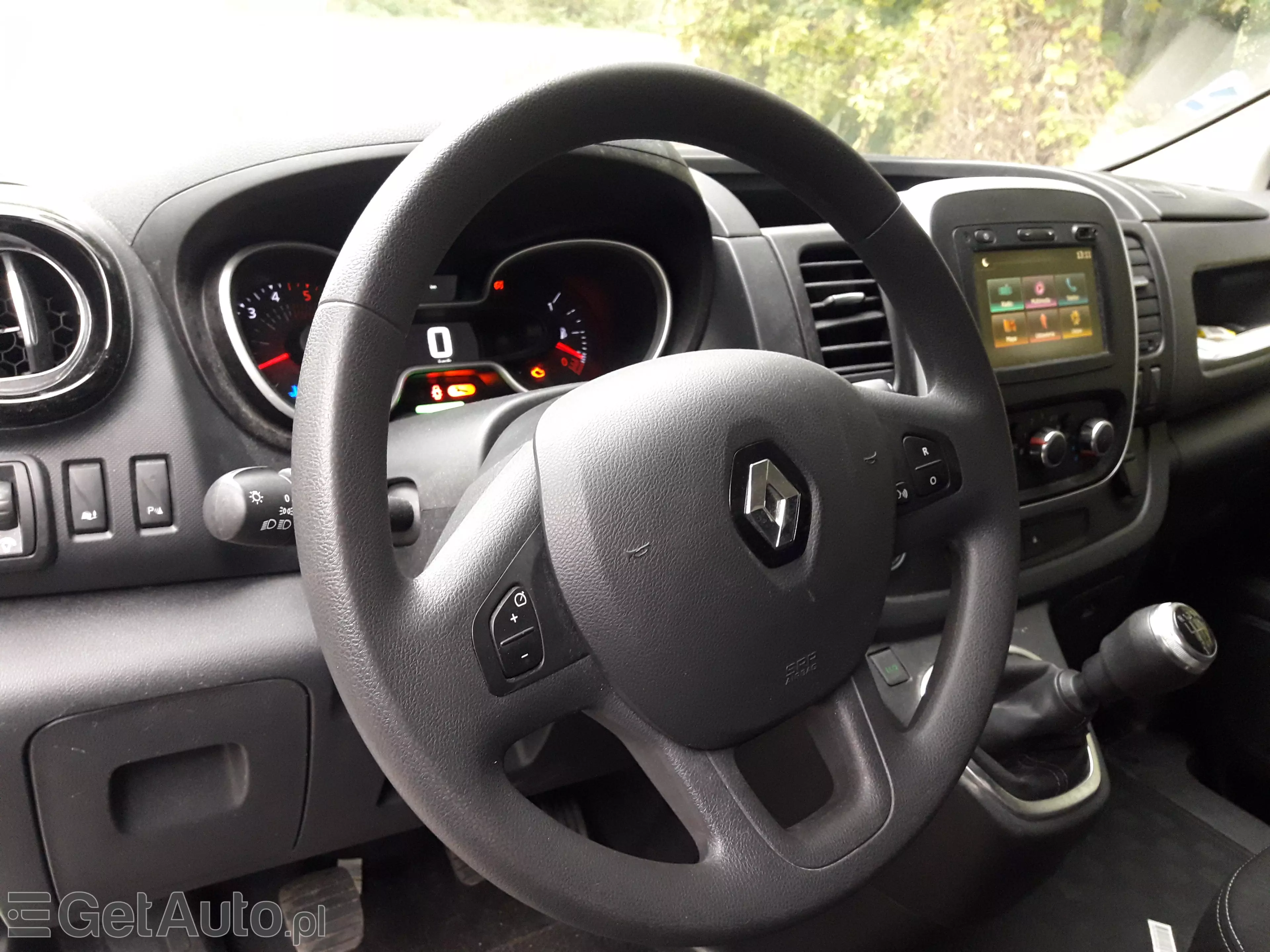 RENAULT Trafic 