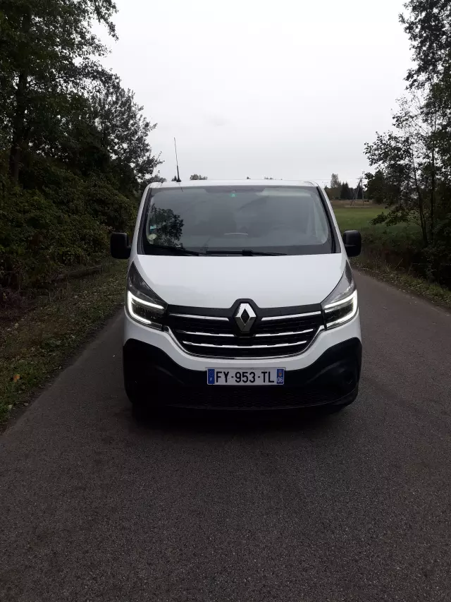 RENAULT Trafic 