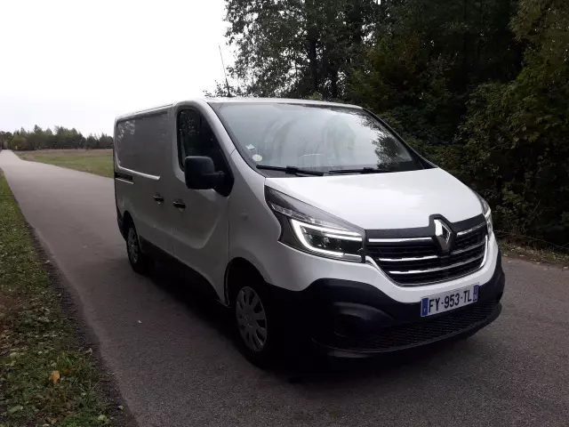 RENAULT Trafic 
