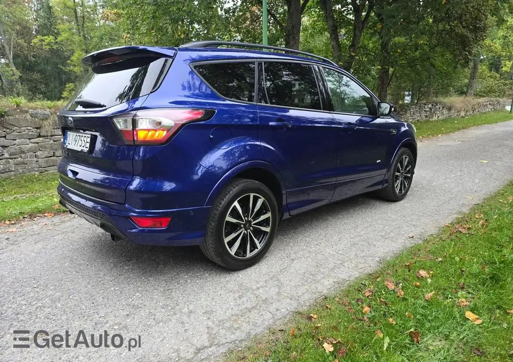 FORD Kuga 2.0 TDCi 4x4 ST-Line