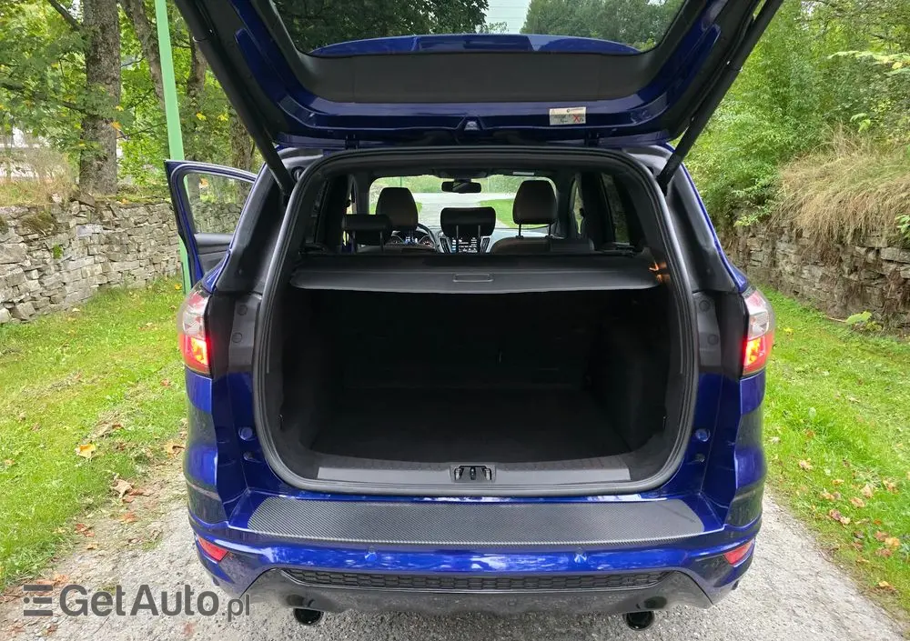 FORD Kuga 2.0 TDCi 4x4 ST-Line