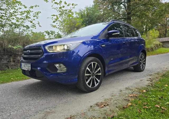 FORD Kuga 2.0 TDCi 4x4 ST-Line