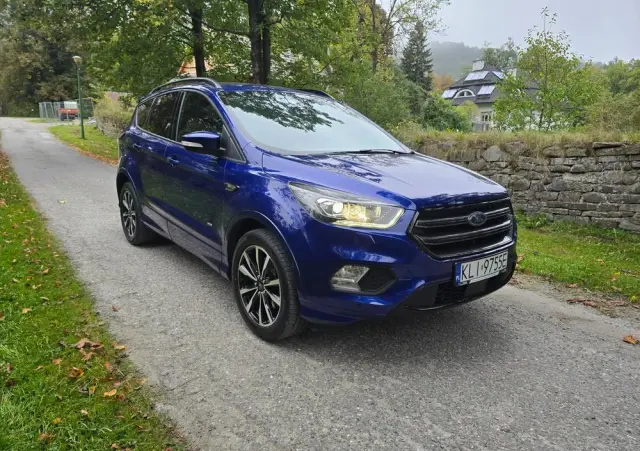 FORD Kuga 2.0 TDCi 4x4 ST-Line