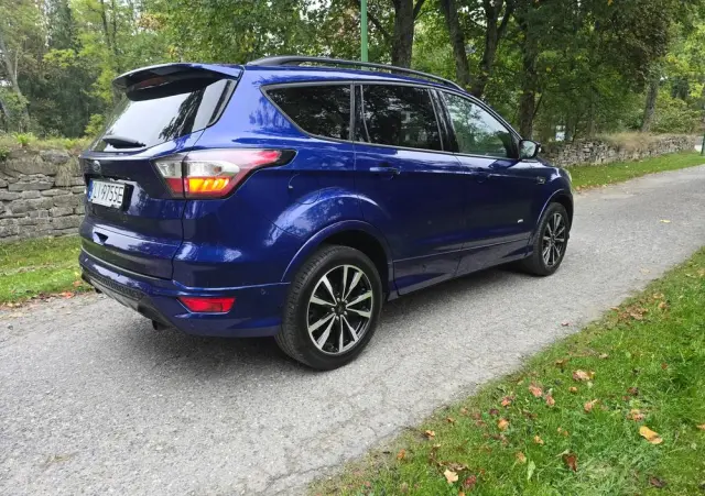 FORD Kuga 2.0 TDCi 4x4 ST-Line