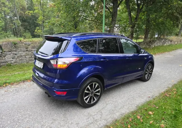 FORD Kuga 2.0 TDCi 4x4 ST-Line