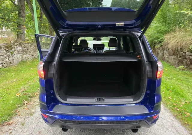 FORD Kuga 2.0 TDCi 4x4 ST-Line