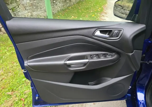 FORD Kuga 2.0 TDCi 4x4 ST-Line