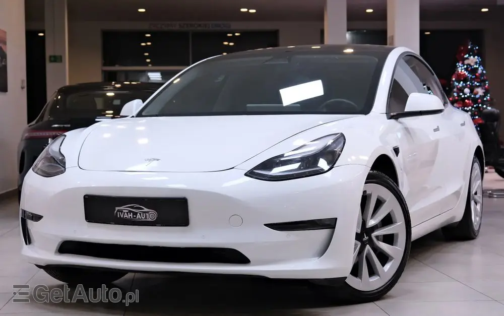 TESLA Model 3 Standard Range Plus