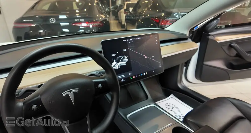 TESLA Model 3 Standard Range Plus