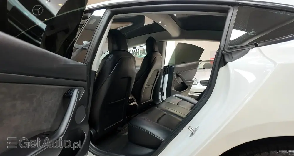 TESLA Model 3 Standard Range Plus