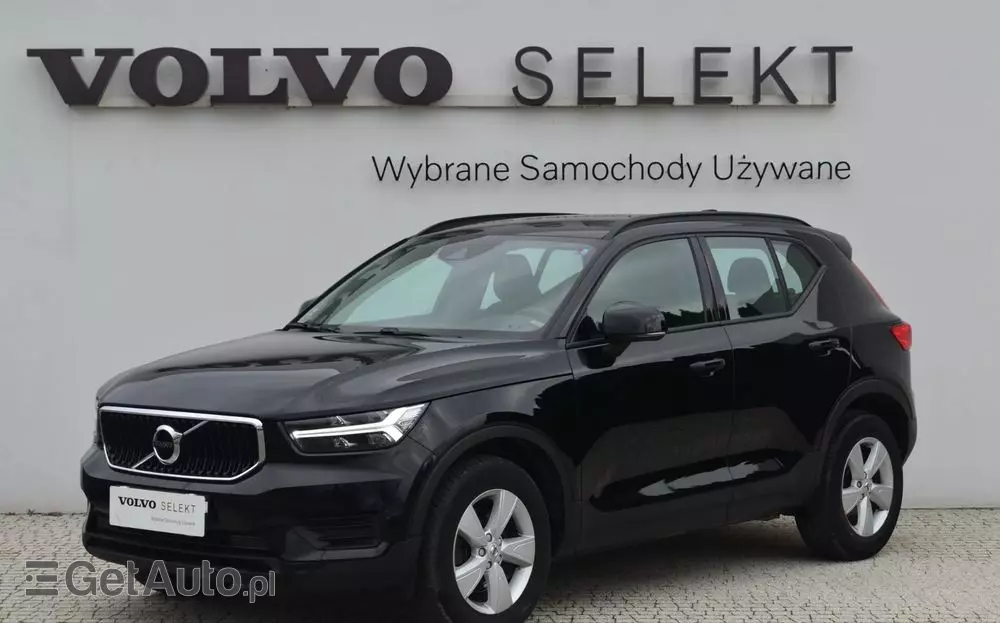 VOLVO XC 40 T4 Momentum Pro