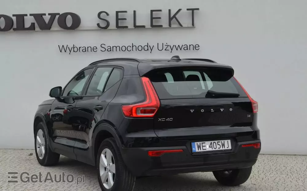 VOLVO XC 40 T4 Momentum Pro