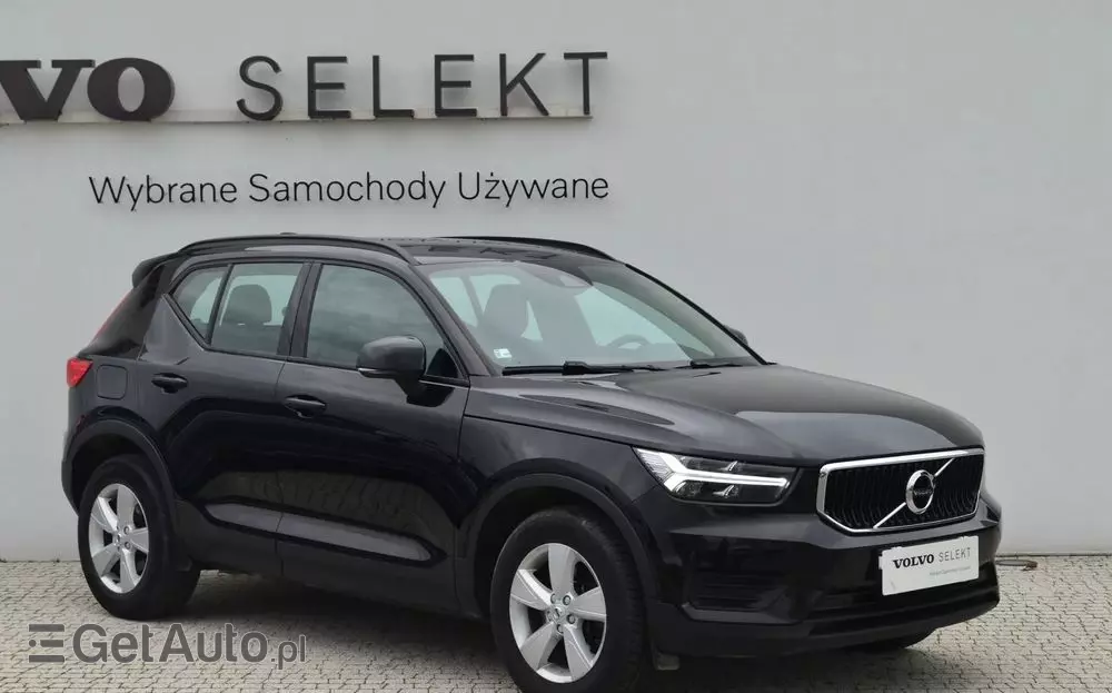 VOLVO XC 40 T4 Momentum Pro