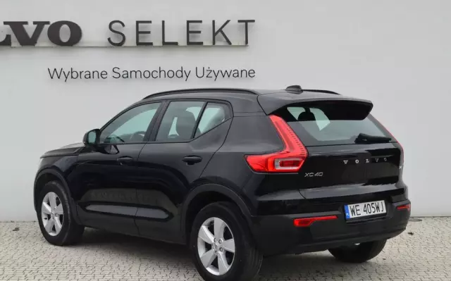VOLVO XC 40 T4 Momentum Pro