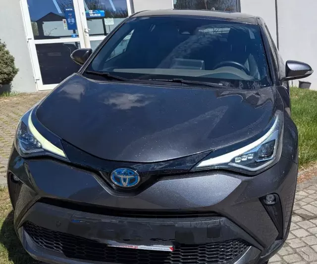TOYOTA C-HR 