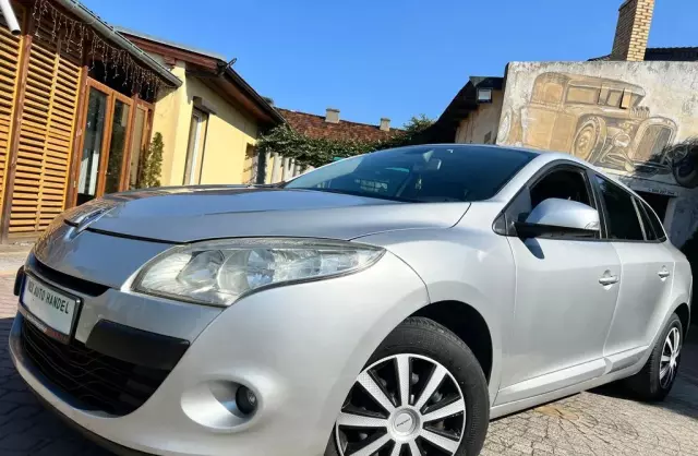 RENAULT Megane 