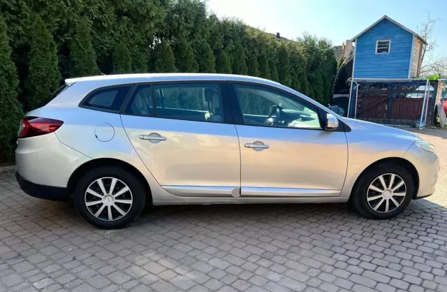 RENAULT Megane 