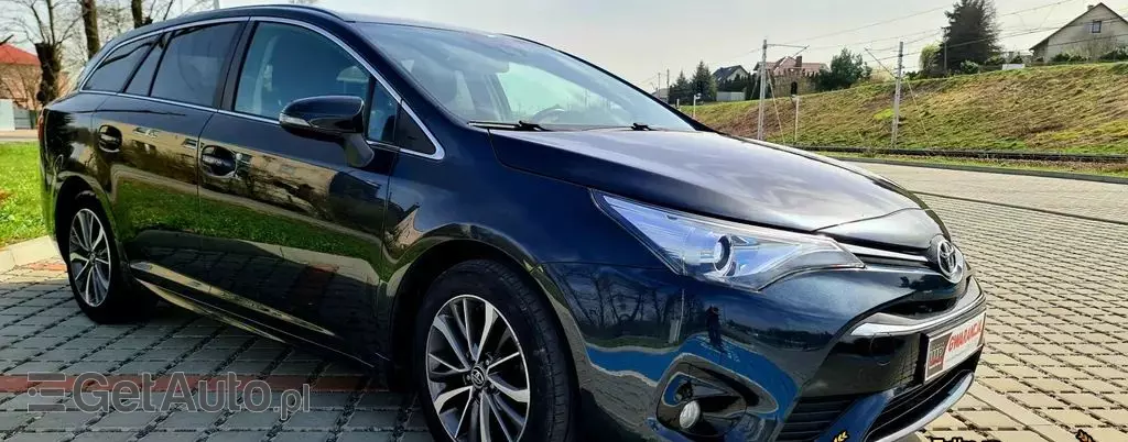 TOYOTA Avensis 