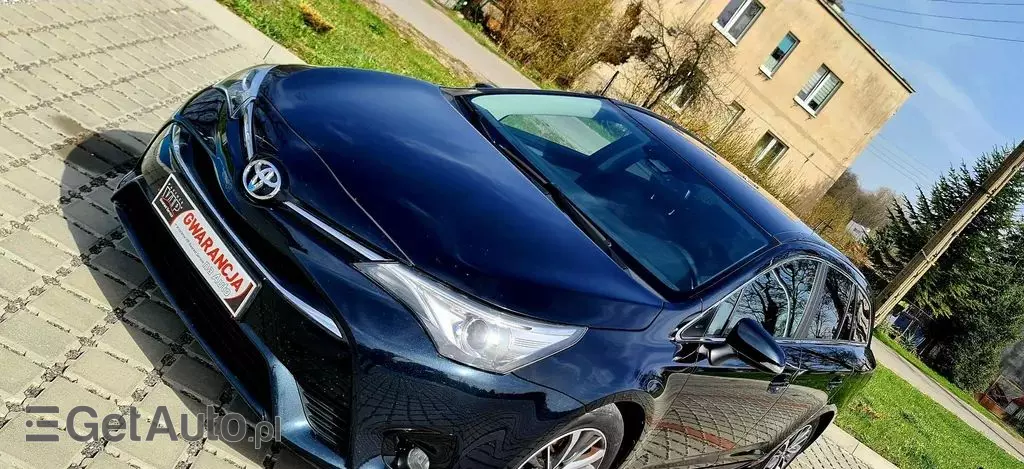 TOYOTA Avensis 