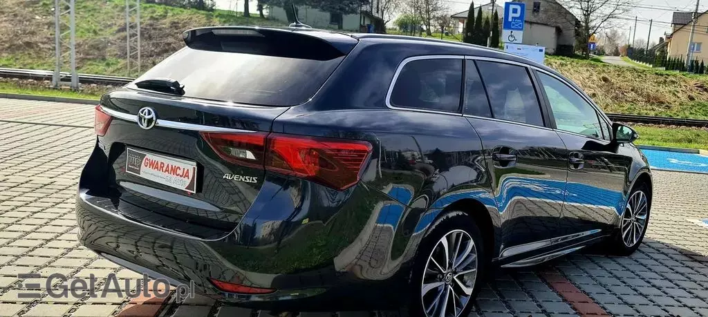 TOYOTA Avensis 