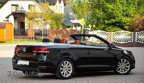 VOLKSWAGEN Eos 
