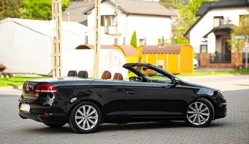 VOLKSWAGEN Eos 