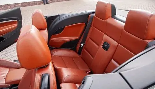 VOLKSWAGEN Eos 