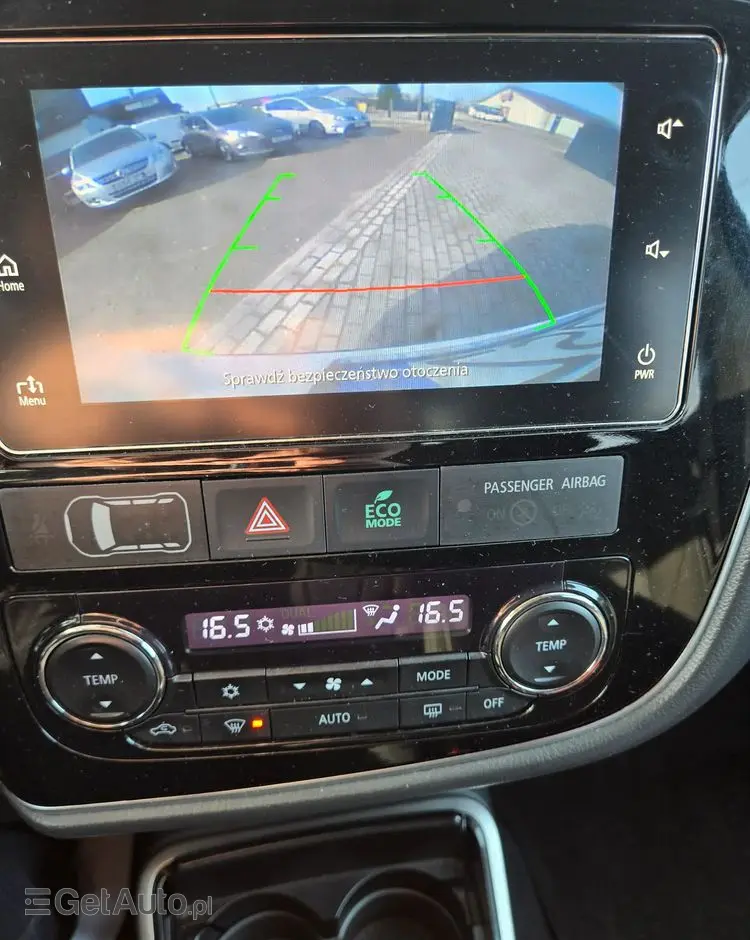 MITSUBISHI Outlander 2.0 2WD CVT Diamant