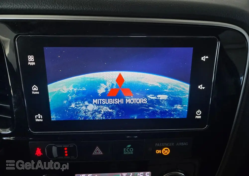 MITSUBISHI Outlander 2.0 2WD CVT Diamant